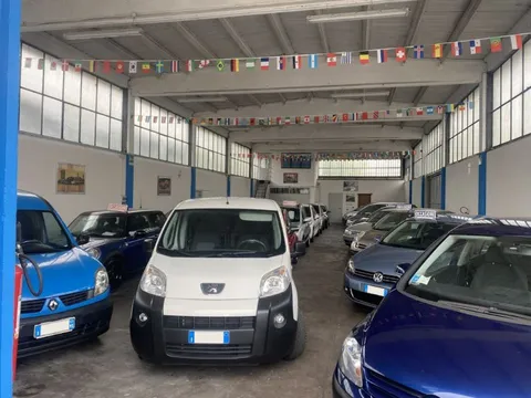 Auto e veicoli commerciali in vendita usati